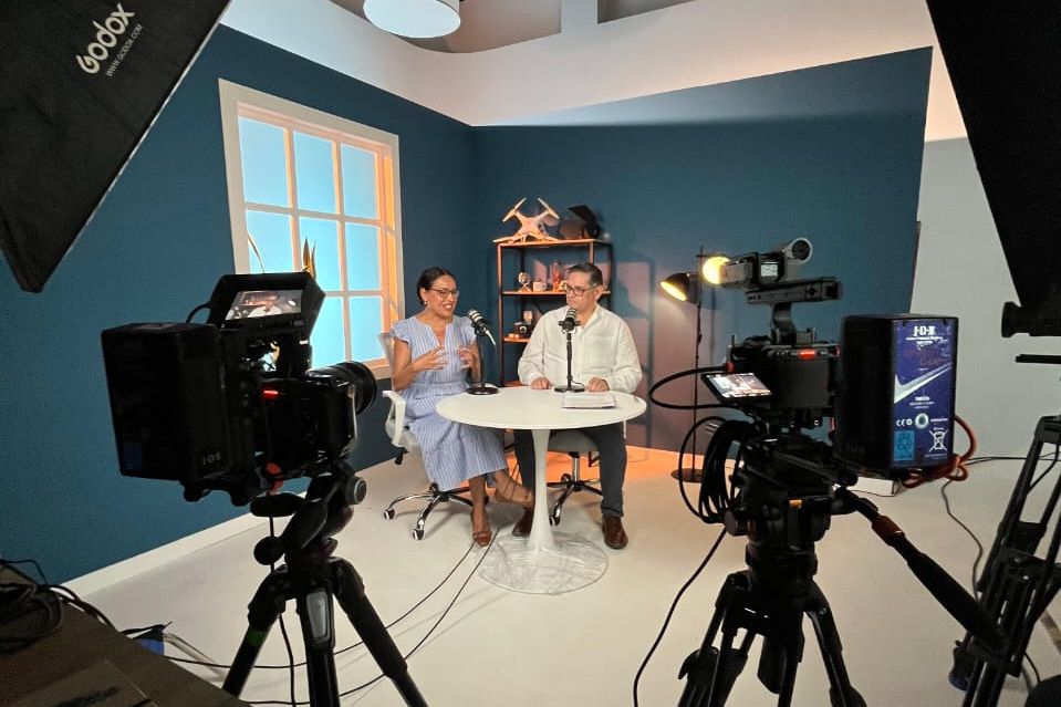 estudio para podcast conteiner